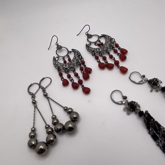 Lot Of 3 Costume Earrings Pierced Dangle Drop  /  Bead / Beaded - Picture 5 of 10